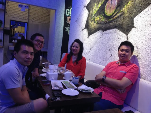 Narsis dulu setelah kuliner dessert Kuliner dessert di Jakarta Utara