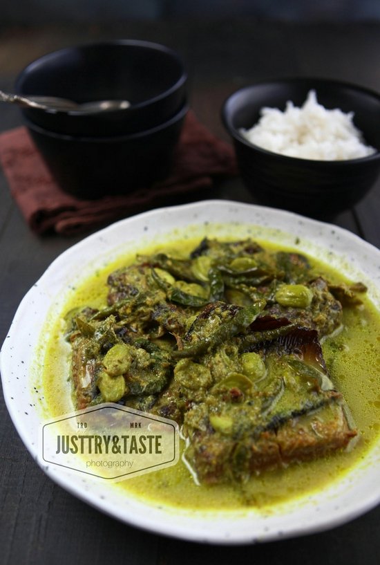 Resep Gulai Masin Ikan Pari Asap Resep Gulai Masin Ikan Pari Asap
