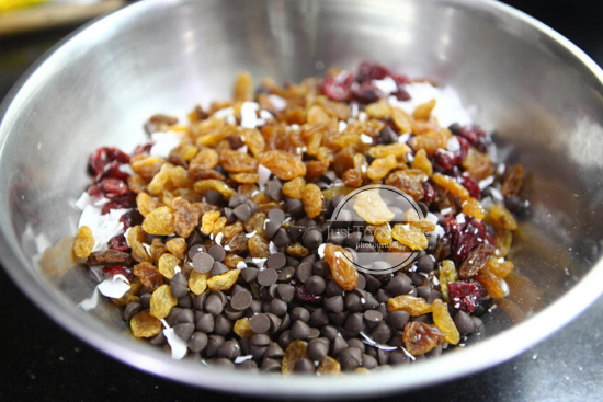 Resep Choco Chips Raisin Cookies JTT Resep Choco Chips Raisin Cookies JTT