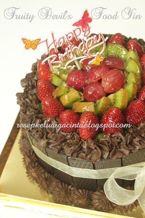 Fruity Devil's Food Yin