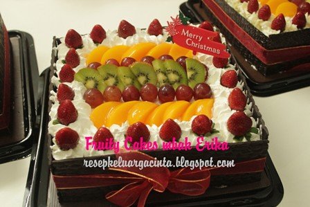 Fruit Cake Erika Mahakarya