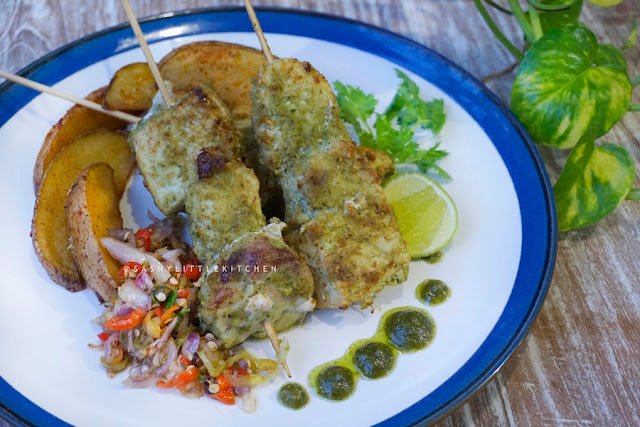 Ikan Marlin Panggang Bumbu Pesto dan Sambal Matah Ikan Marlin Panggang Bumbu Pesto dan Sambal Matah