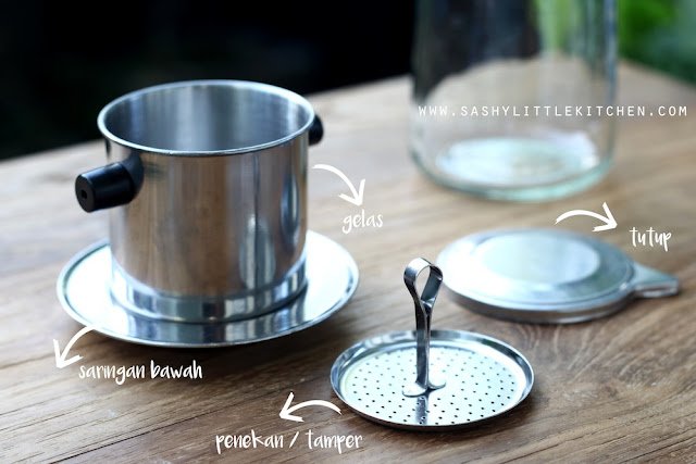 Vietnamese Jelly Ice Coffee (Es Kopi Vietnam dengan Jelly Kopi)