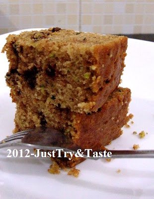 Resep Cake Zukini (Zucchini) dengan Kacang Tanah Cincang, Chocolate Chips dan Kismis Resep Cake Zukini (Zucchini) dengan Kacang Tanah Cincang, Chocolate Chips dan Kismis