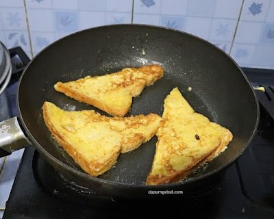 french toast coffee friends