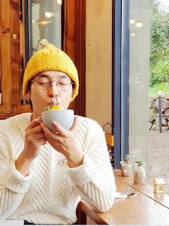 french toast coffee friends