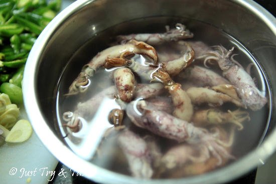 Resep Tumis Cumi-Cumi Asin Cabai Hijau JTT Resep Tumis Cumi-Cumi Asin Cabai Hijau JTT