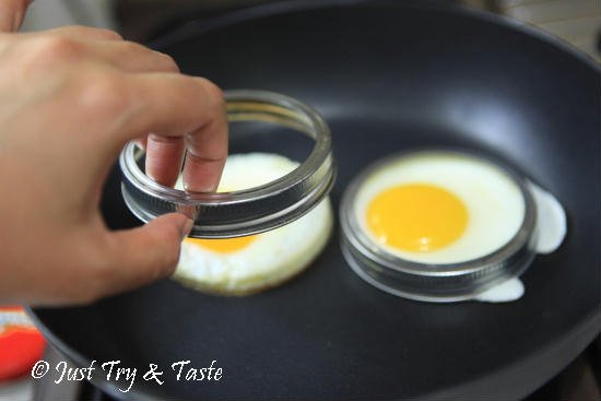 Resep Egg McMuffin dengan Homemade Burger Ayam JTT Resep Egg McMuffin dengan Homemade Burger Ayam JTT