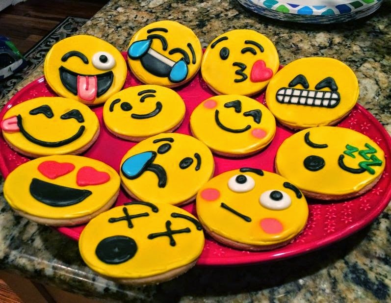 Resep Membuat Kue Kering Karakter Emoticon Mudah Resep Membuat Kue Kering Karakter Emoticon Mudah