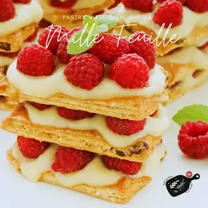 kue pastry napoleon