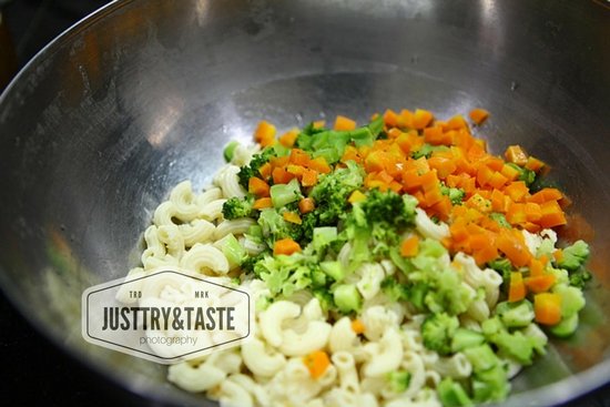 Resep Mac and Cheese Balls (Bola-Bola Makaroni dan Keju) Resep Mac and Cheese Balls (Bola-Bola Makaroni dan Keju)