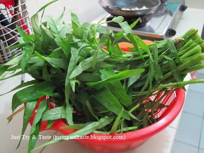 Resep Mie Kangkung - Mie Kuah yang Segar & Sehat JTT Resep Mie Kangkung - Mie Kuah yang Segar & Sehat JTT