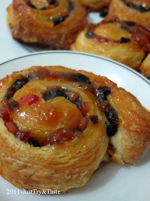 Obsesi Roti 2: Pain au Raisin (Roti Gulung Kismis) JTT Obsesi Roti 2: Pain au Raisin (Roti Gulung Kismis) JTT