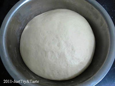 Obsesi Roti 5: Roti Goreng Isi Kari Daging JTT Obsesi Roti 5: Roti Goreng Isi Kari Daging JTT