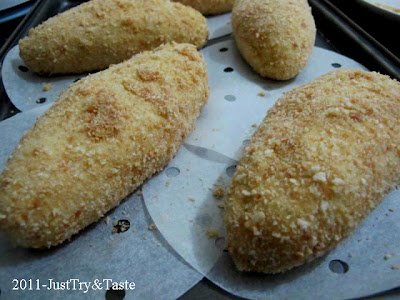 Obsesi Roti 5: Roti Goreng Isi Kari Daging JTT Obsesi Roti 5: Roti Goreng Isi Kari Daging JTT